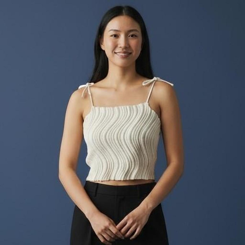 VANILLA CREAM WAVY TEXTURE TIE-STRAP CAMI CHICEST CROP WILD FABLE ☁️